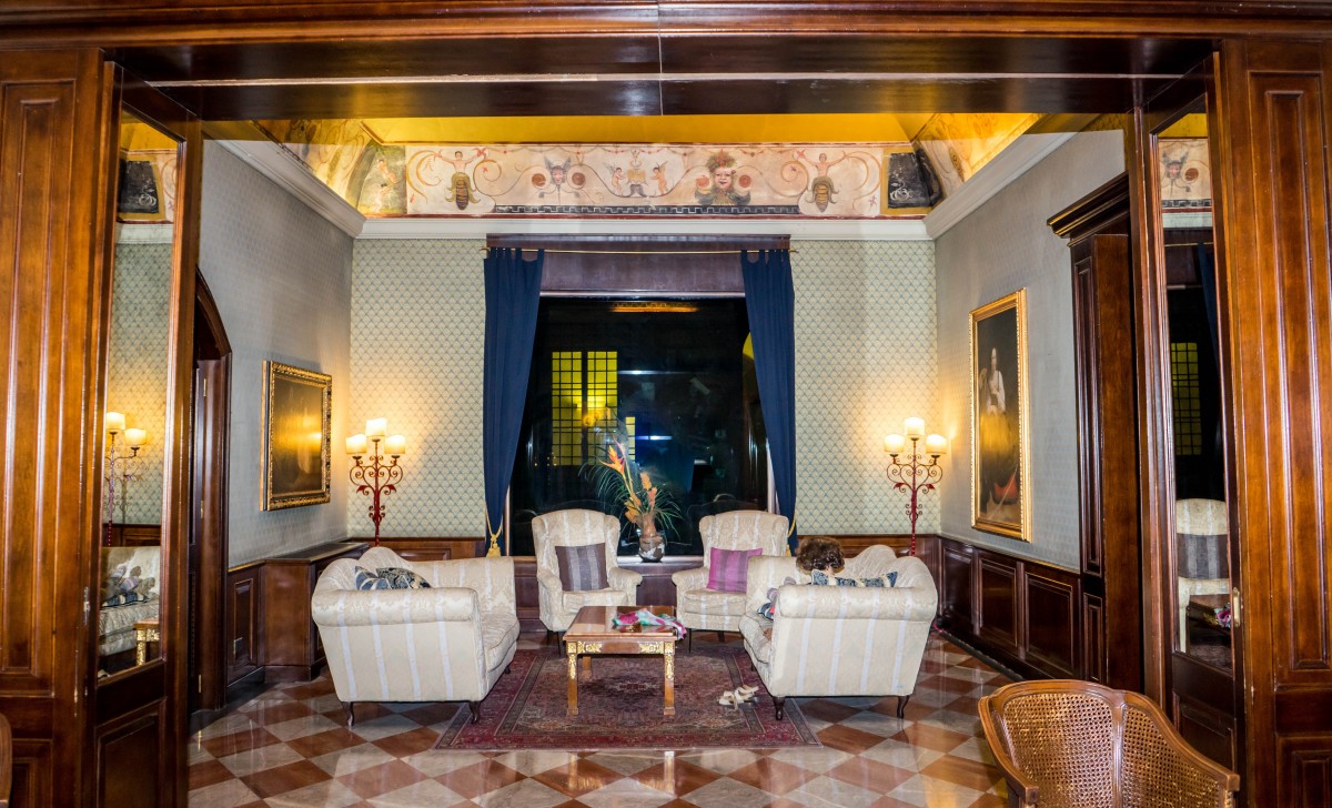 INTERIOR DESIGN